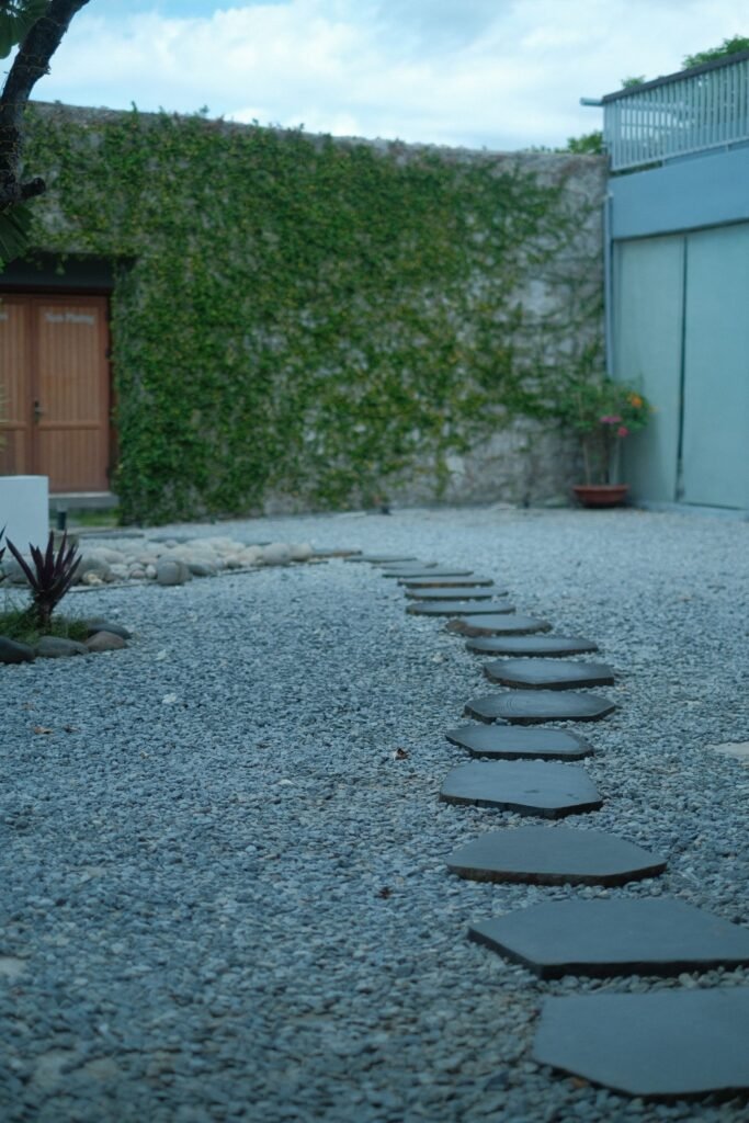 Finished gravel path project